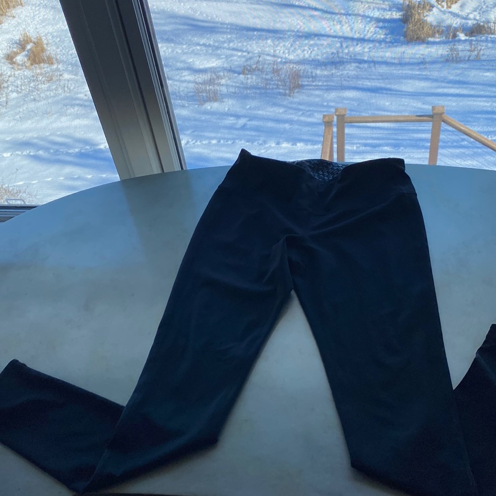 Athleta reversible leggings